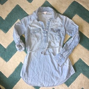 Liz Lange Maternity Denim Top